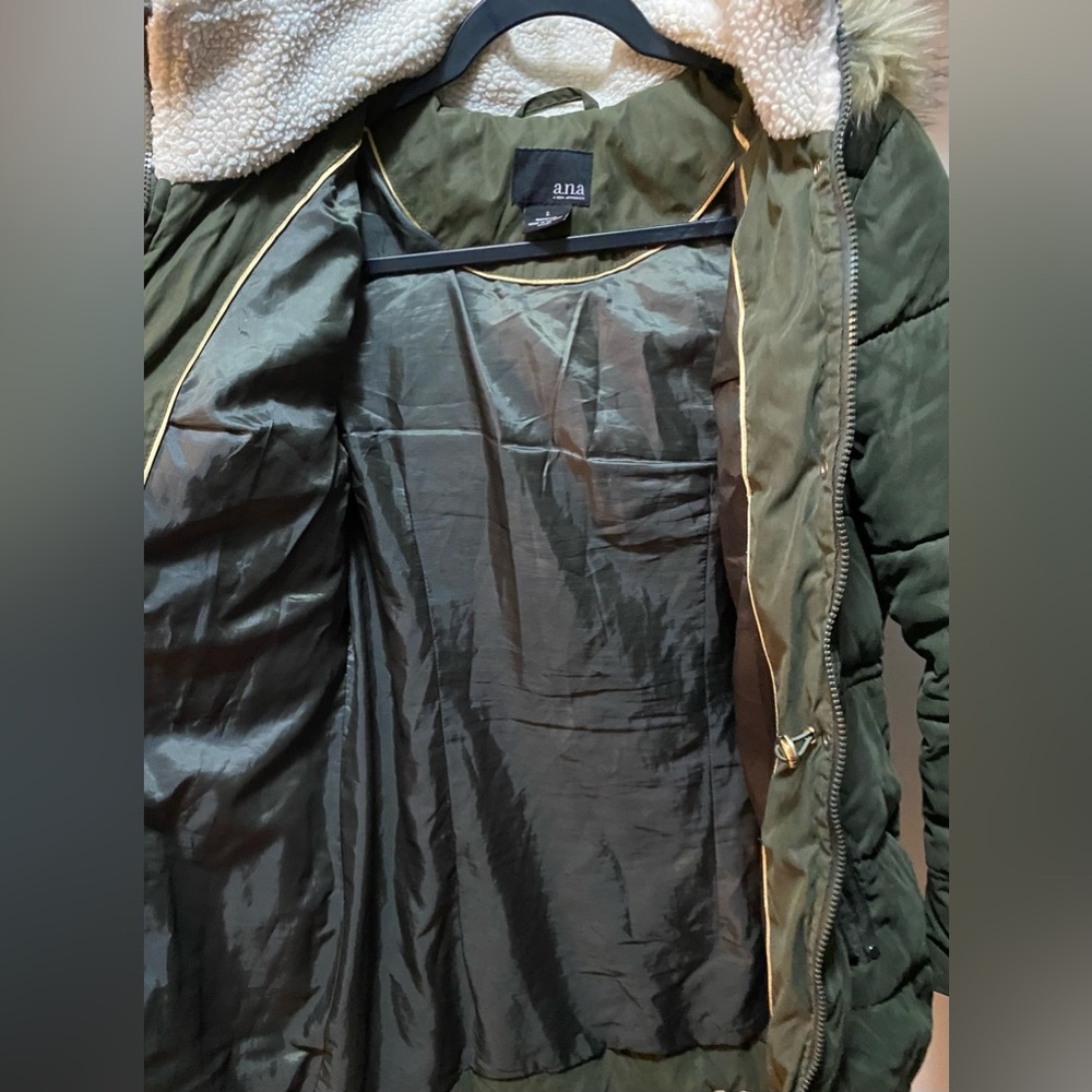 Hunter green winter coat - Picture 2 of 4